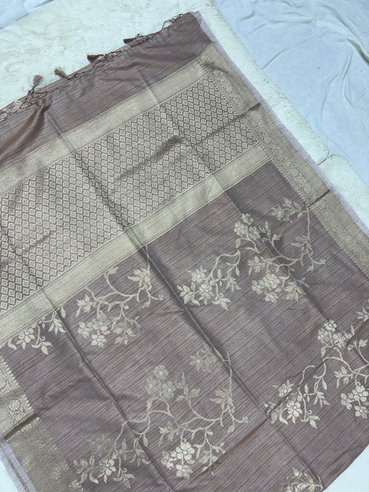 Tussar All Over — image 2